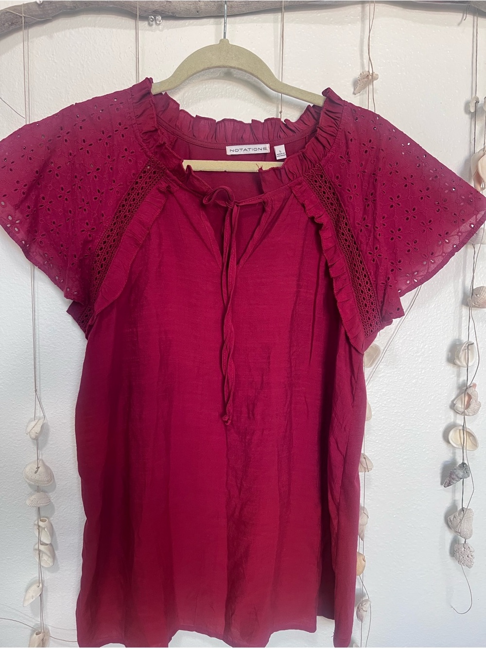 Notations Burgundy Eyelet Flutter Sleeve Tie Neck Blouse Size L - Picture 5 of 6